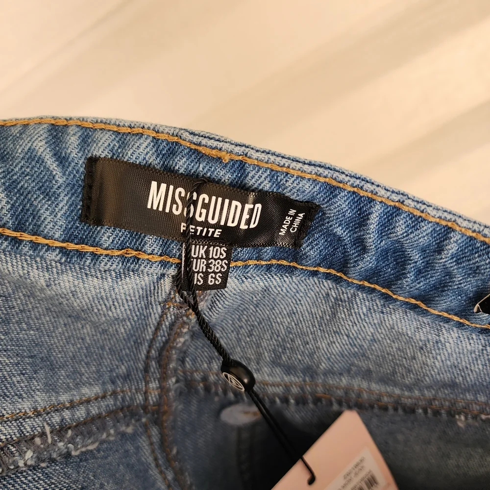 Missguided petit riot high waisted mom jeans - Picture 11 of 14